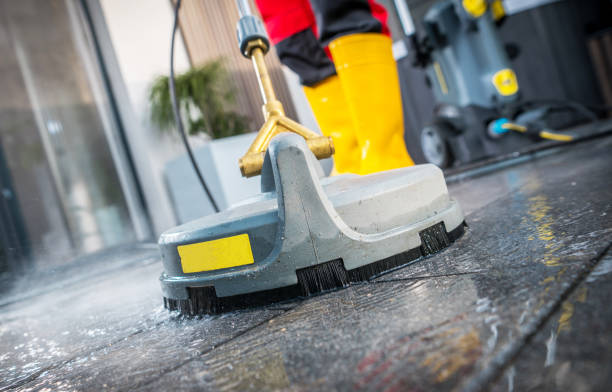Why Choose Our Certified Pressure Washing Experts for Your Project Needs in Medulla, FL?